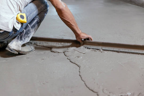 Best Custom Concrete Contractor  in Natchez, MS